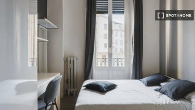 /international/it/milan-lombardy-310108591414/