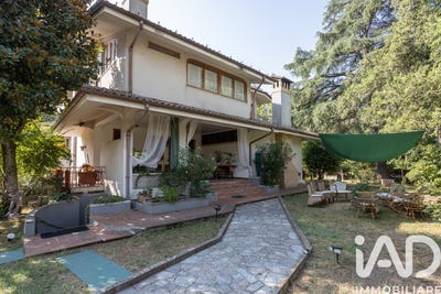 /international/it/appignano-marche-310109848378/