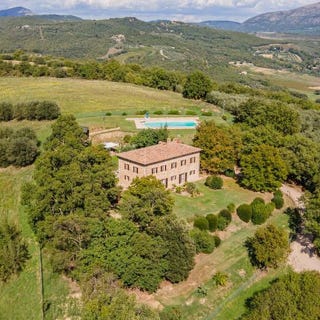 /international/it/corciano-umbria-310107650140/
