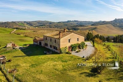 /international/it/strada-provinciale-12-asciano-tuscany-310105341349/