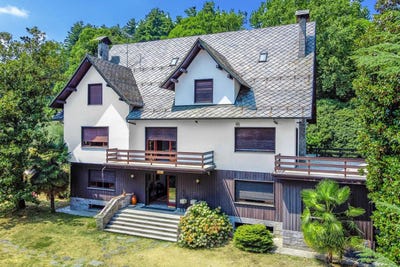 /international/it/arona-piedmont-310100605081/
