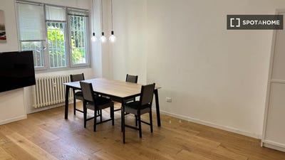 /international/it/milan-lombardy-310108526293/