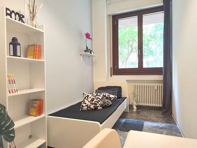 /international/it/viale-giuseppe-barilli-quirico-filopanti-bologna-emilia-romagna-310108305253/