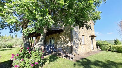/international/it/casole-d-elsa-tuscany-310108974275/