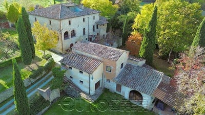/international/it/citta-di-castello-umbria-310106606444/