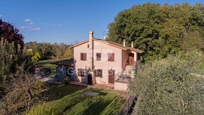 /international/it/sarteano-tuscany-310103348380/