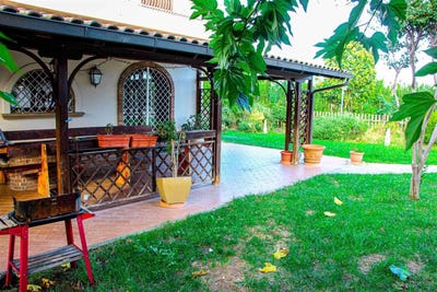 /international/it/livorno-tuscany-310108322509/