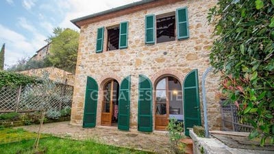 /international/it/montalcino-tuscany-310108405674/