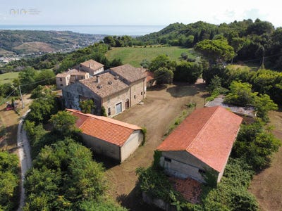 /international/it/contrada-fiorano-snc-ripatransone-marche-310108038581/?lang=pt