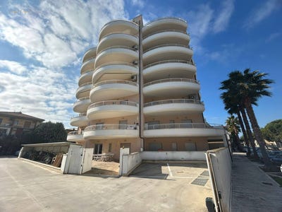 /international/it/via-san-francesco-9-a-san-benedetto-del-tronto-marche-310104616816/
