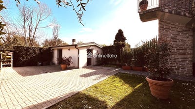 /international/it/via-giacomo-matteotti-agliana-tuscany-310105648376/