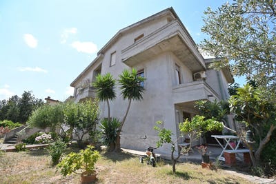 /international/it/decimomannu-sardinia-310105915980/