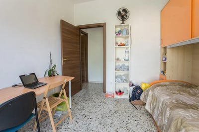 /international/it/via-achille-feraboli-milan-lombardy-310093819991/