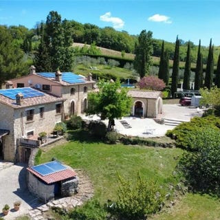 /international/it/todi-umbria-310109576027/