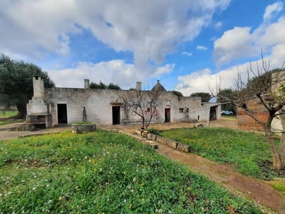 /international/it/ceglie-messapica-apulia-120082817240/