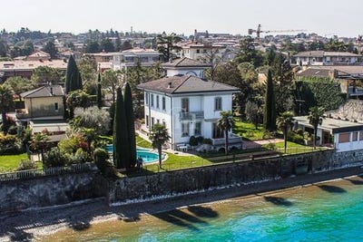 /international/it/desenzano-del-garda-lombardy-120094117727/