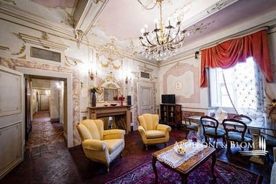 /international/it/via-benedetti-cortona-tuscany-310105305997/