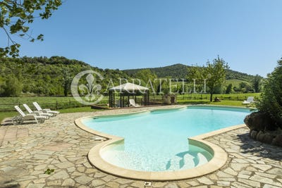 /international/it/volterra-tuscany-310107775011/