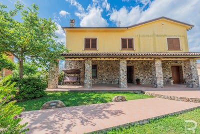 /international/it/orciano-pisano-tuscany-310104302167/