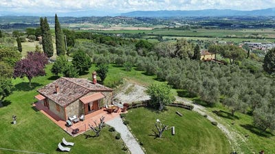 /international/it/sinalunga-tuscany-310106798526/