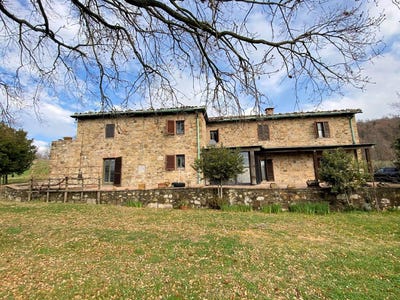 /international/it/castelnuovo-di-val-di-cecina-tuscany-310107184822/