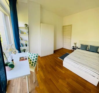 /international/it/via-domenichino-milan-lombardy-310093826305/