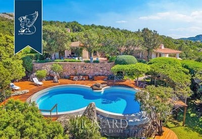 /international/it/arzachena-sardinia-310108648811/
