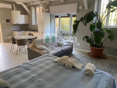 /international/it/via-quintosole-milano-lombardy-310103463309/