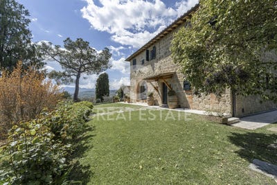 /international/it/chiusi-tuscany-120084693159/