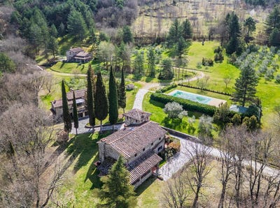 /international/it/chiusi-della-verna-tuscany-310104117263/