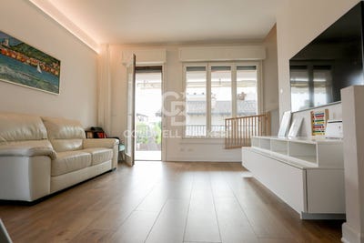 /international/it/zona-via-todeschino-sirmione-lombardy-310107411538/