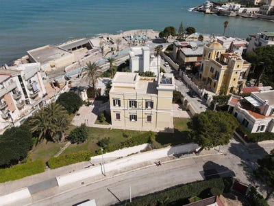 /international/it/trani-apulia-310098715953/