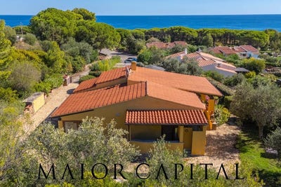 /international/it/budoni-sardinia-310108317501/