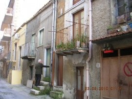 /international/it/via-francesco-crispi-cianciana-sicily-310107217203/