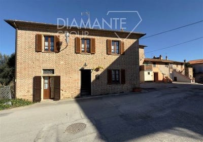 /international/it/castiglione-del-lago-umbria-310108313446/