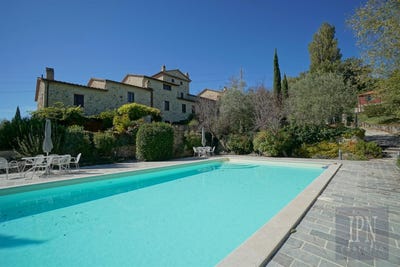 /international/it/montone-umbria-310108650648/