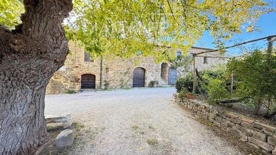 /international/it/montalcino-tuscany-310104798107/
