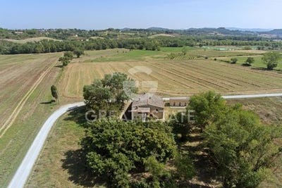 /international/it/sarteano-tuscany-120088941760/