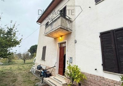 /international/it/castiglione-del-lago-umbria-310107905560/