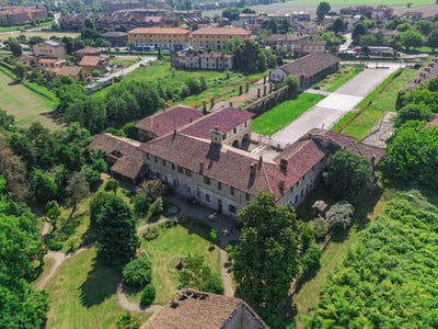 /international/it/zibido-san-giacomo-lombardy-310108871238/