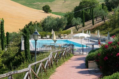 /international/it/serrungarina-marche-310106447863/
