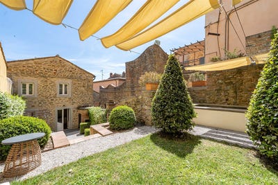 /international/it/cortona-tuscany-310106443904/