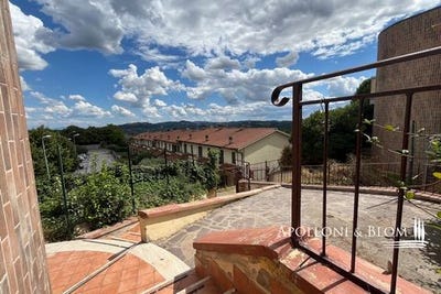 /international/it/via-del-giglio-torrita-di-siena-tuscany-310102262693/