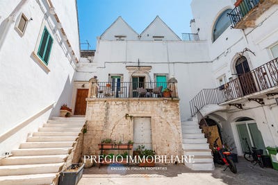 /international/it/locorotondo-apulia-310108996877/