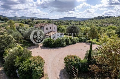 /international/it/capalbio-tuscany-310105266660/