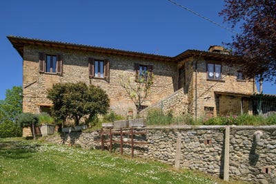 /international/it/citta-di-castello-umbria-310110288135/