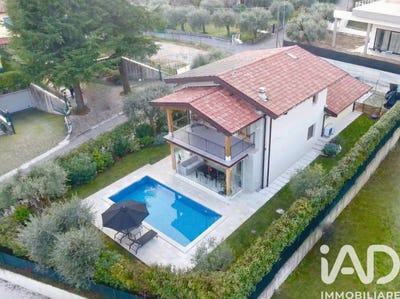 /international/it/soiano-del-lago-lombardy-310107499322/