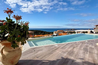 /international/it/isola-rossa-trinita-d-agultu-e-vignola-sardinia-310106776721/