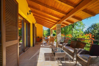 /international/it/via-dei-boschi-12-oleggio-castello-piedmont-310109017447/