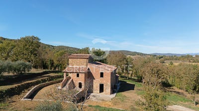 /international/it/lucignano-tuscany-310105812668/